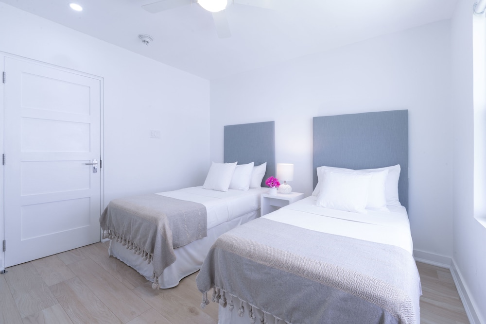 

Milano - Speightstown - Mullins Grove Luxury Apartments