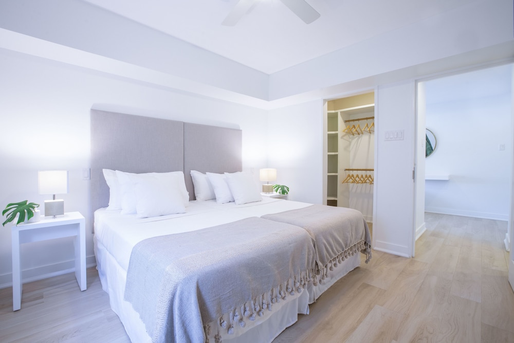 

Bologna - Durants - Mullins Grove Luxury Apartments