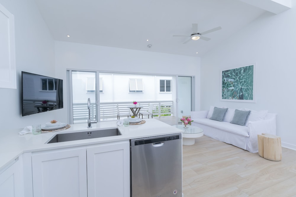 

Milano - Holetown - Mullins Grove Luxury Apartments