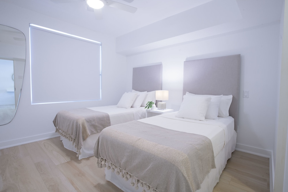 

Bari - Speightstown - Mullins Grove Luxury Apartments