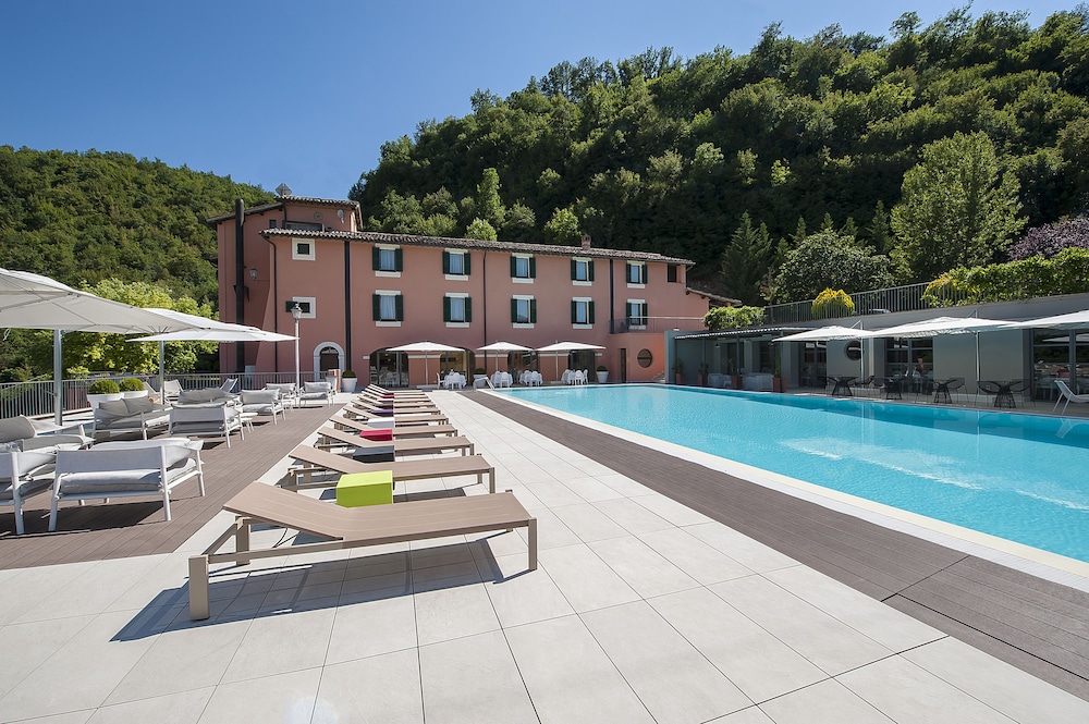 

Reggio Calabria - Cascia - La Reggia Sporting Center Hotel