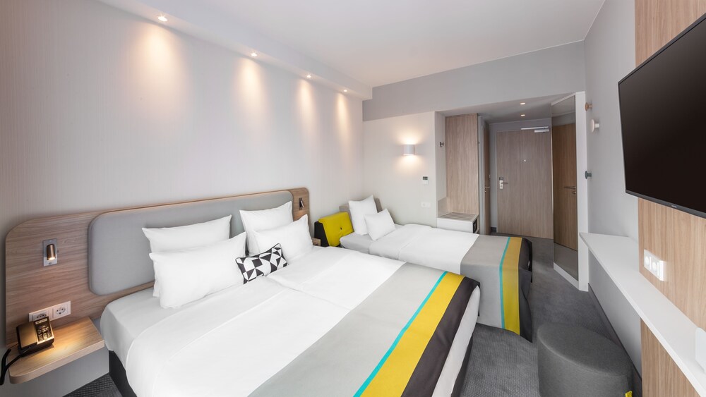 

Milano - Unterhaching - Holiday Inn Express Munich - City East