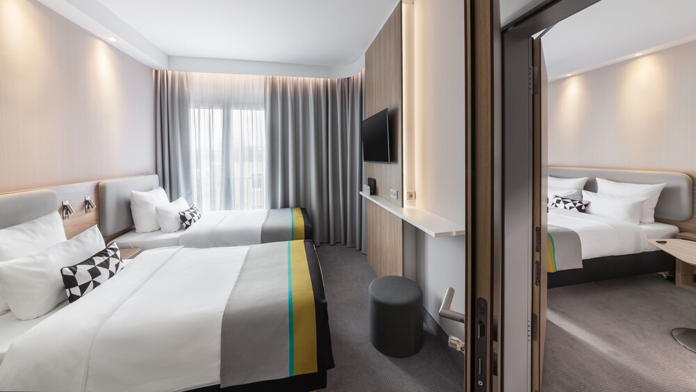 

Roma - Unterhaching - Holiday Inn Express Munich - City East