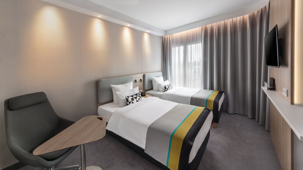 

Milano - Unterhaching - Holiday Inn Express MUNICH - CITY EAST