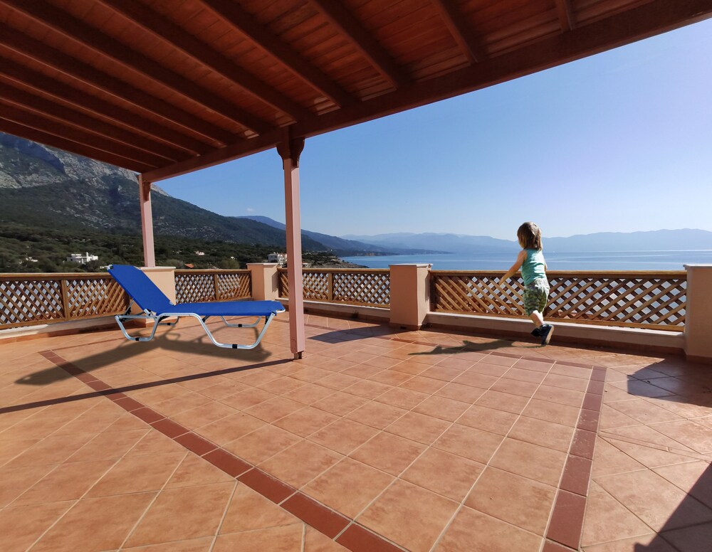 

Milano - Samos, Isole Greche - Nereides Seaside Apartments