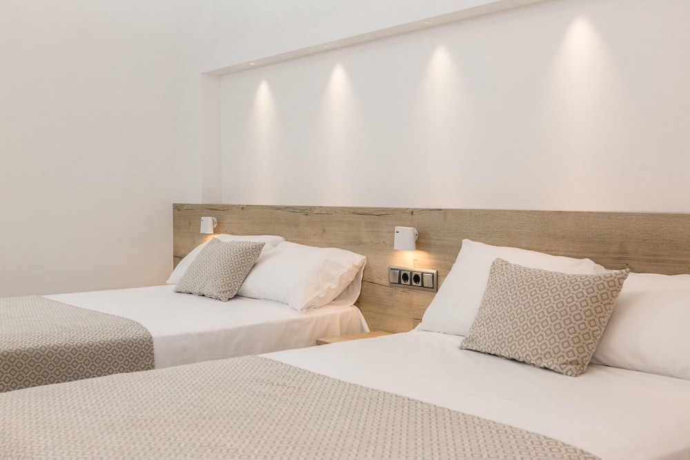 

Milano - L'Escala - RVHotels Nieves Mar