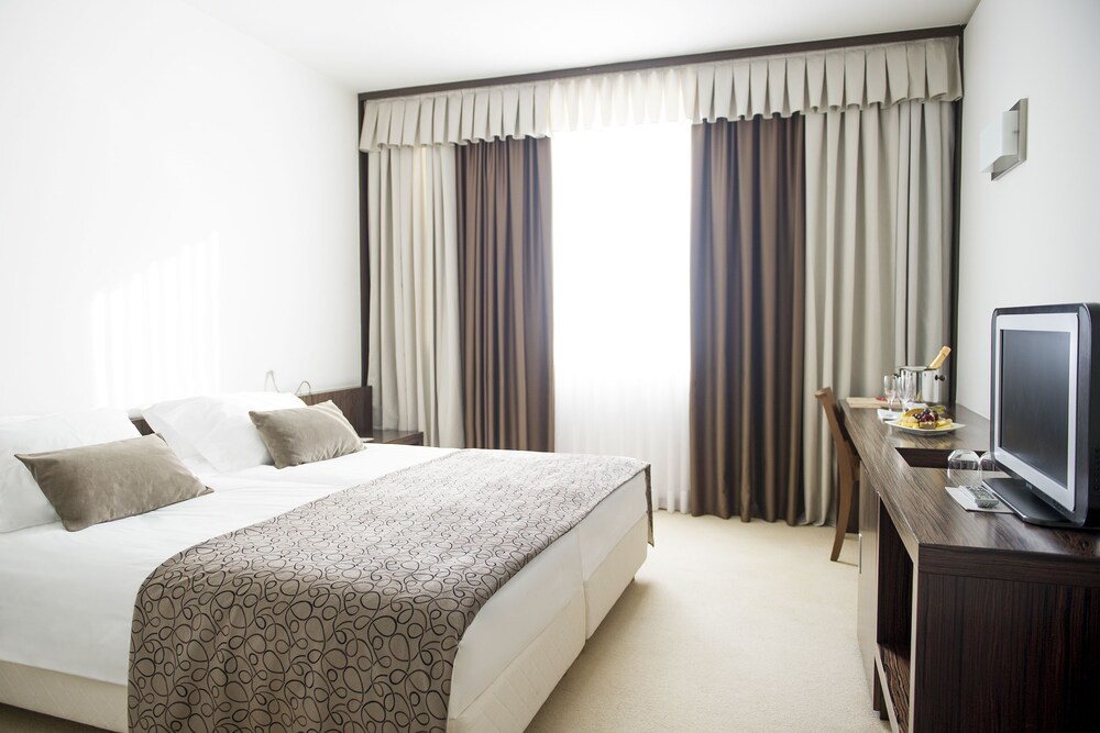

Catania - Trieste - Safir Hotel Casino