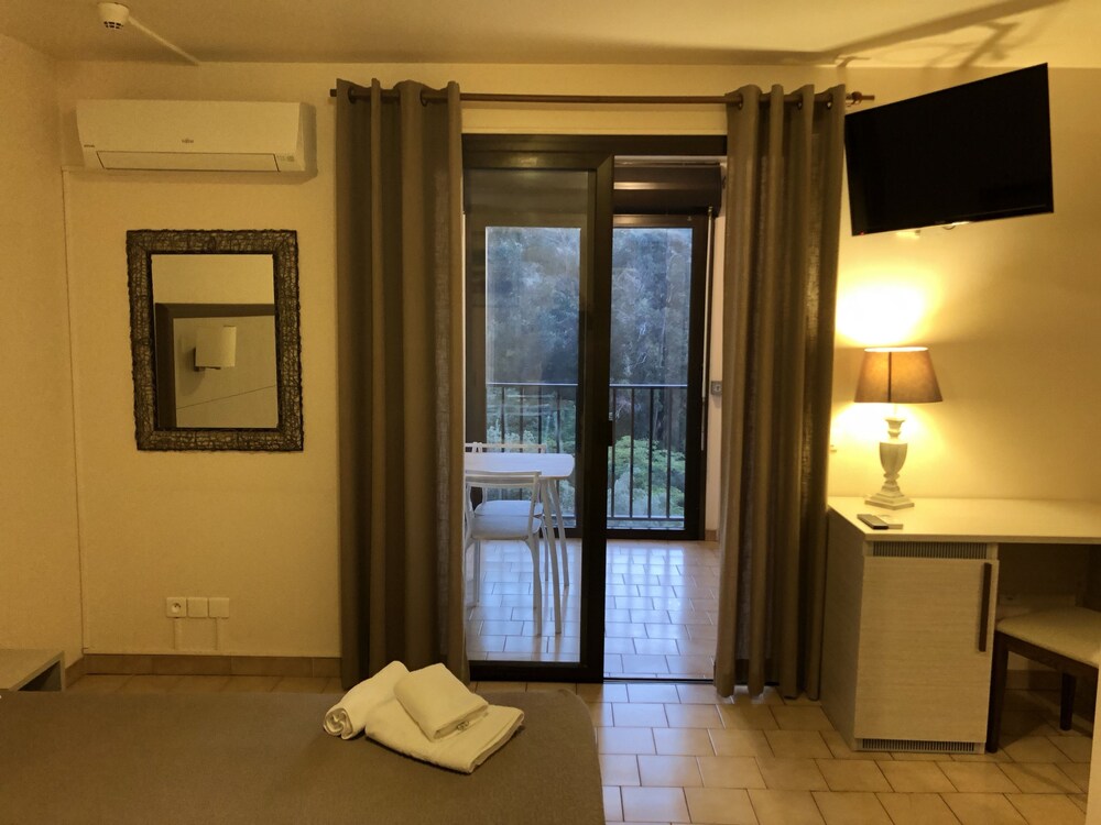 

Milano - Porto - Hotel et Résidence Cala di sole