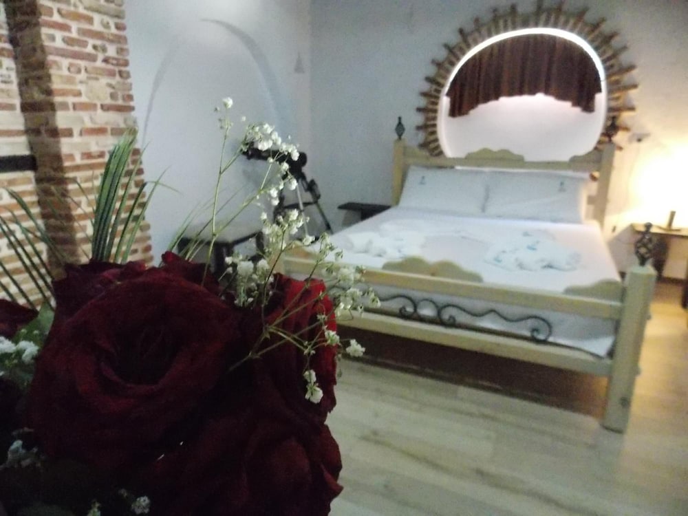 

Bologna - Riviera Albanese - Sunset Suites