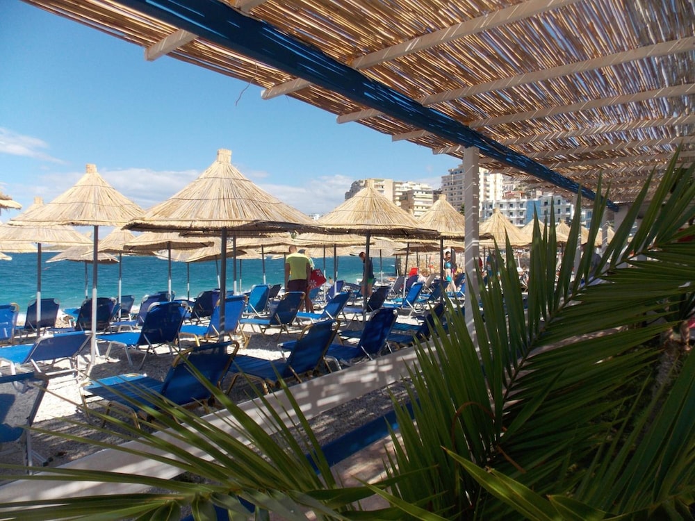 

Catania - Costa albanese - Sunset Suites