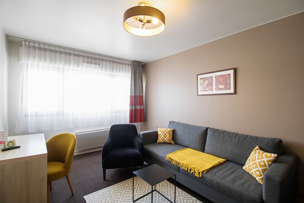 

Lamezia Terme - Paris Orly - APPART'CITY CONFORT PARIS VILLEJUIF