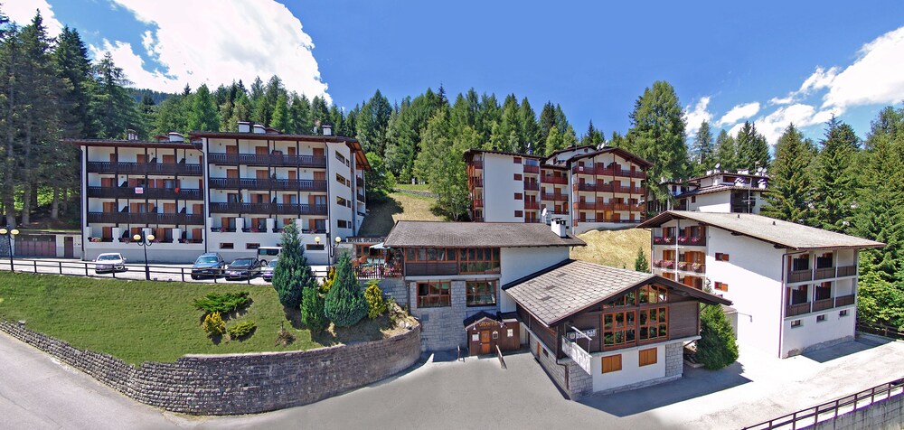 

Milano - Madonna di Campiglio - Hotel Splendor