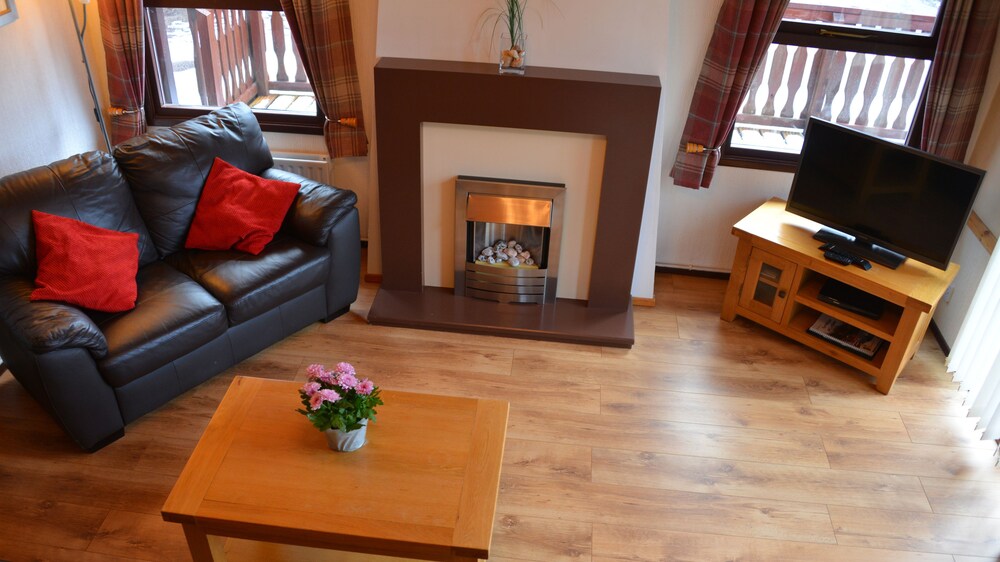 

Bari - Fort William - Linnhe Lochside Holidays