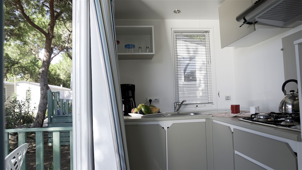 

Roma - Porto Conte - Torre del Porticciolo Camping Village Glamping