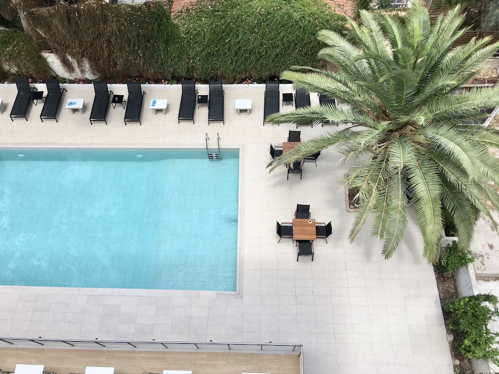 

Napoli - Glyfada (Attica) - Athens Coast Hotel