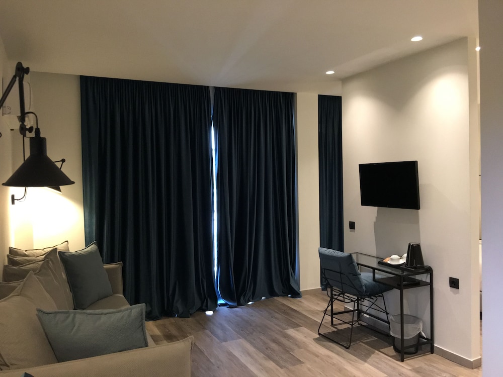 

Bologna - Vouliagmeni - Athens Coast Hotel