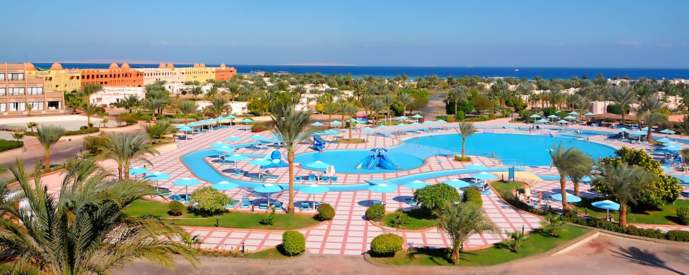 

Bari - Sahl Hasheesh - Pharaoh Azur Resort