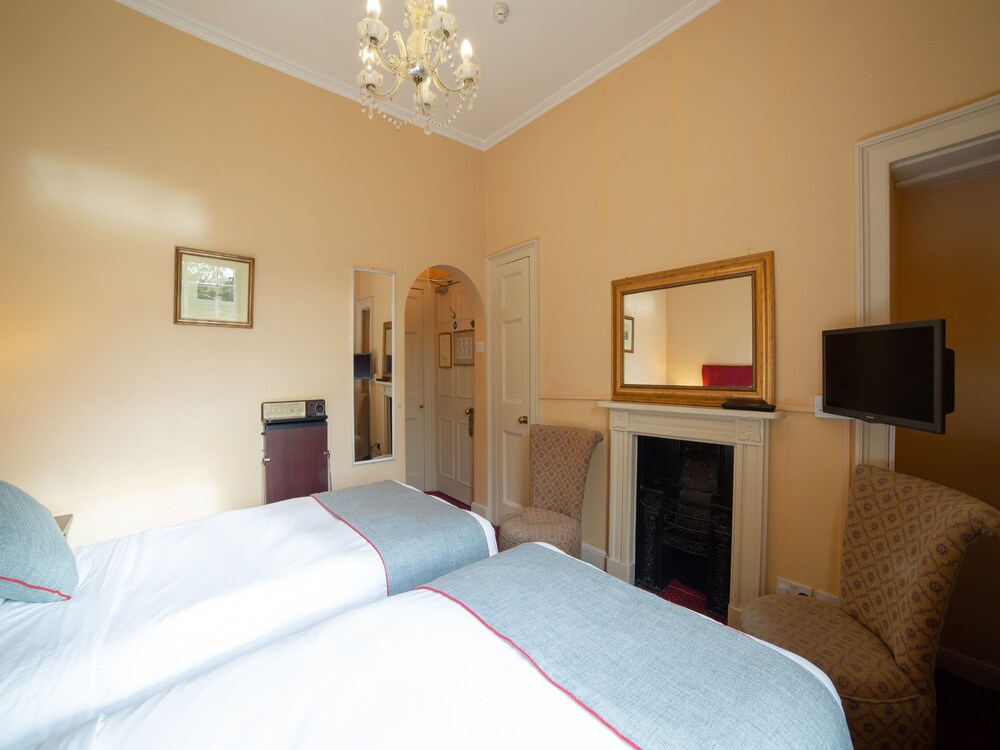 

Milano - Bath - OYO Bailbrook Lodge, Bath