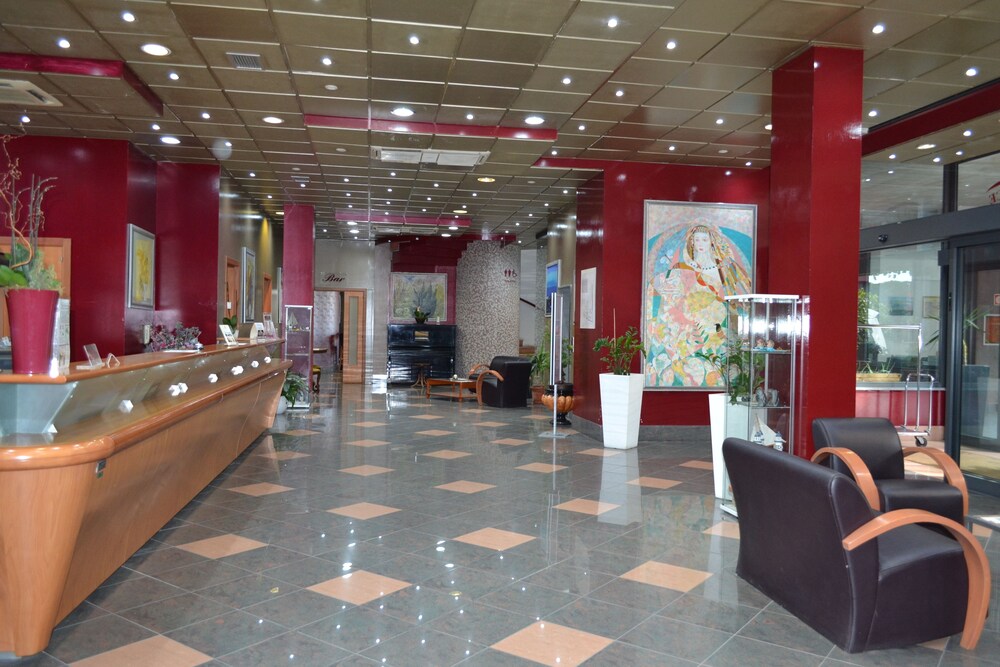 

Trieste - Acireale - Marina Palace Hotel & Congress Hall