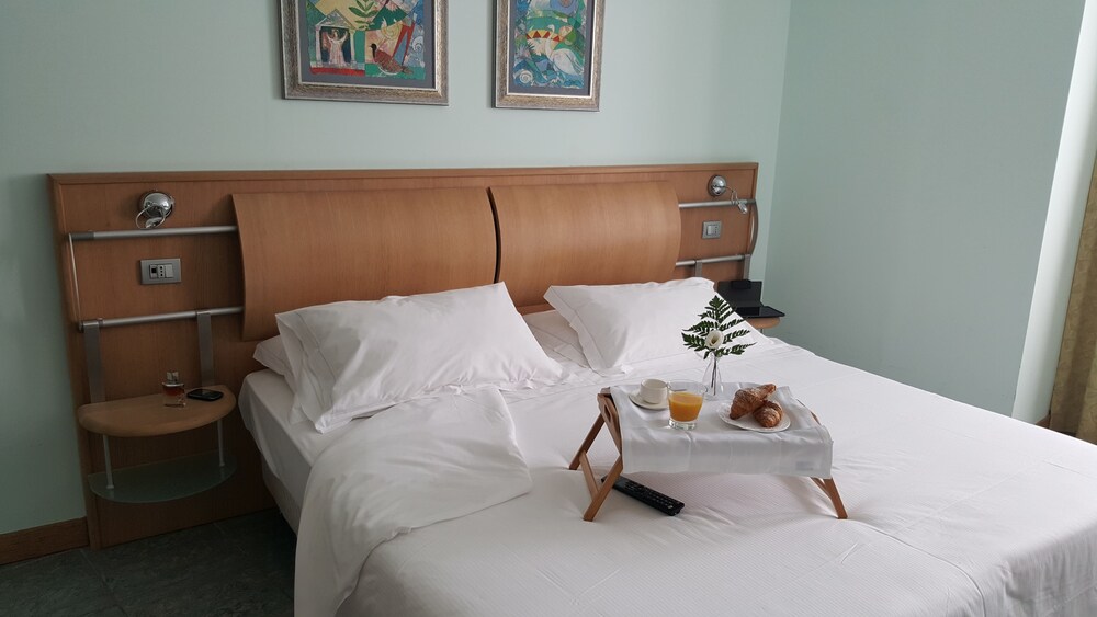 

Ancona - Acireale - Marina Palace Hotel & Congress Hall