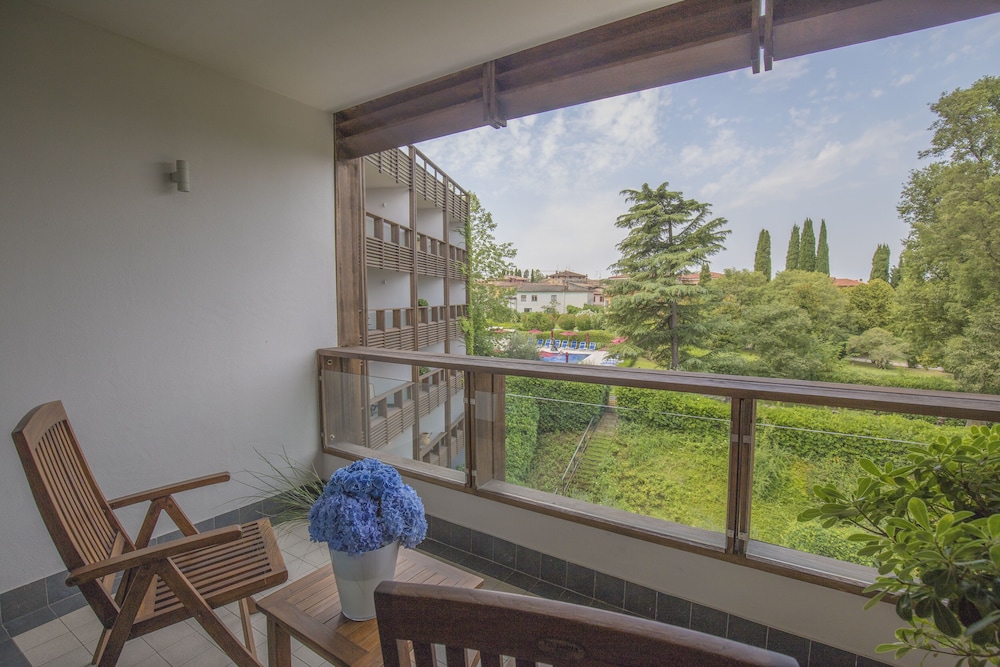 

Cagliari - Moniga del Garda - Hotel Acquaviva Del Garda
