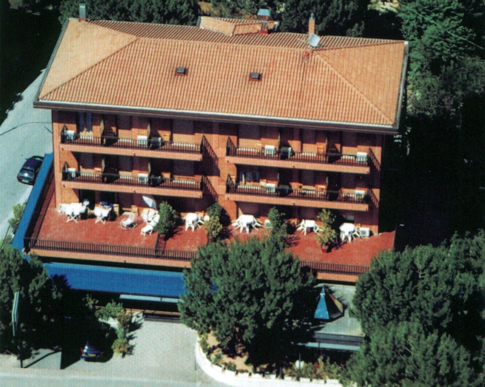 

Roma - Passignano sul Trasimeno - Hotel La Vela