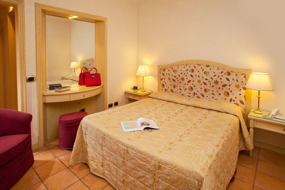 

Genova - Ciampino - Hotel Piccolo Borgo