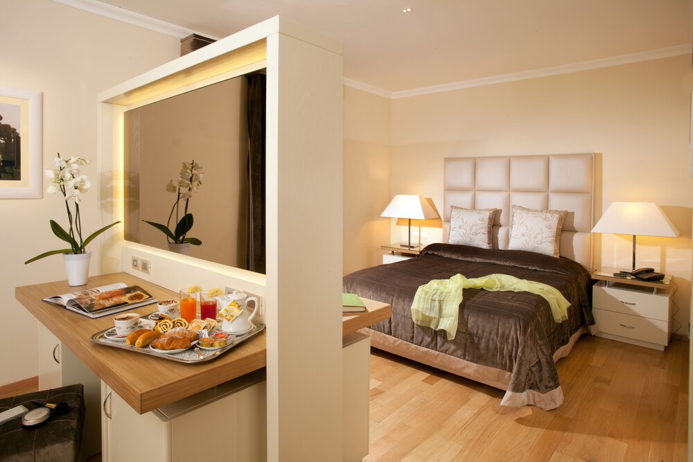 

Catania - Ciampino - Hotel Piccolo Borgo
