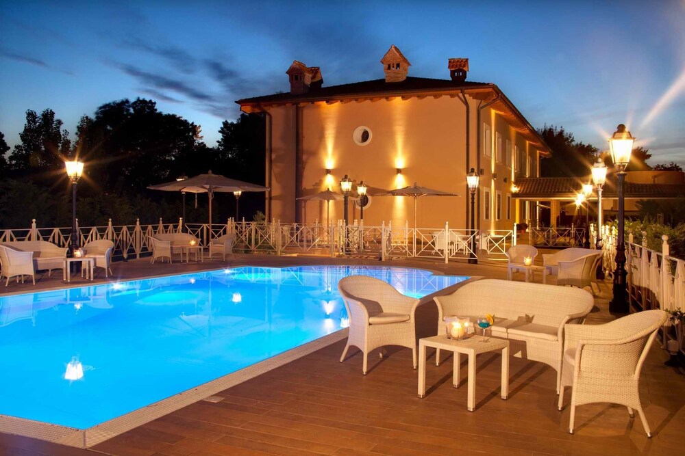 

Bari - Ciampino - Hotel Piccolo Borgo