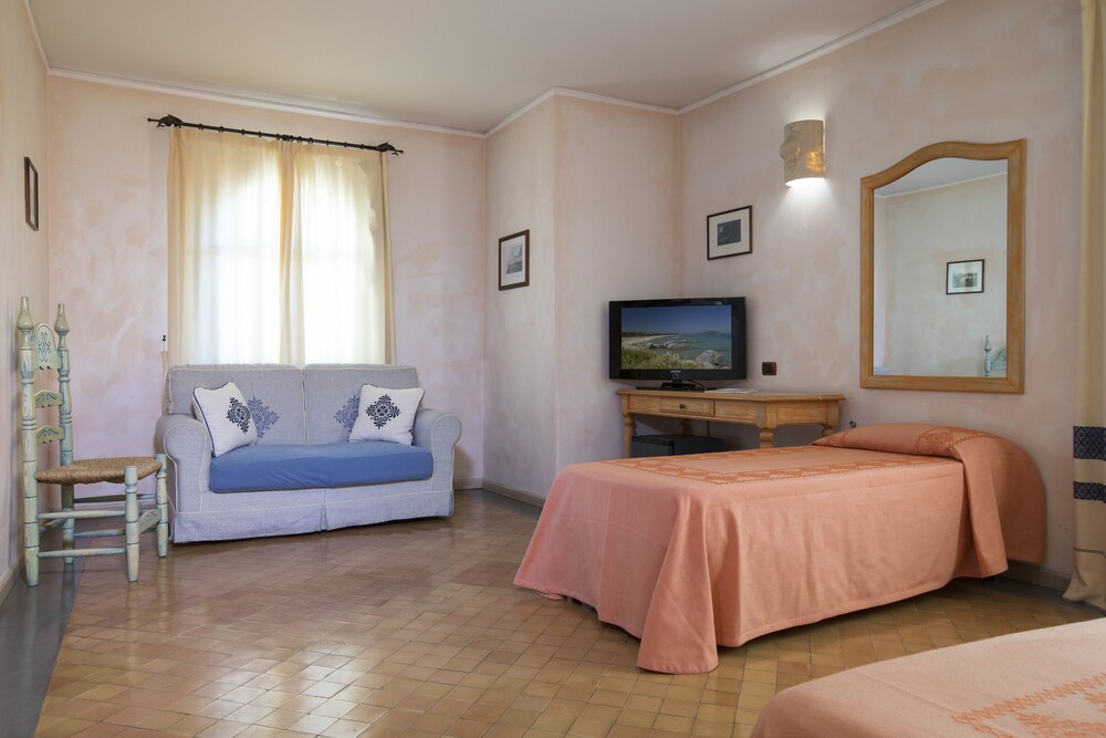 

Milano - Arbatax - Hotel Poseidonia