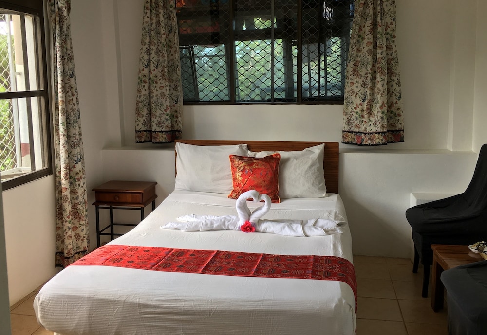 

Milano - Suva - Tagimoucia House Hotel