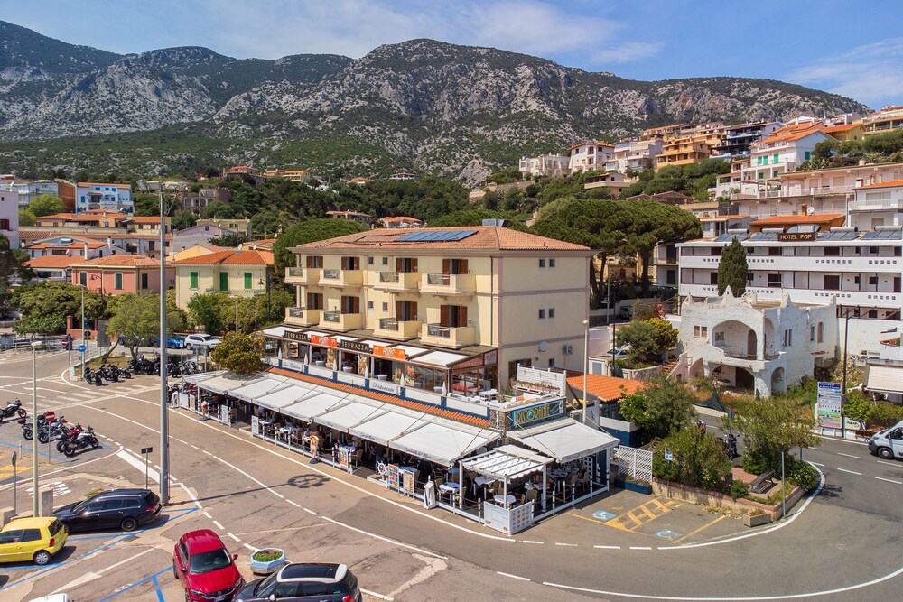 

Napoli - Cala Gonone - Il Nuovo Gabbiano