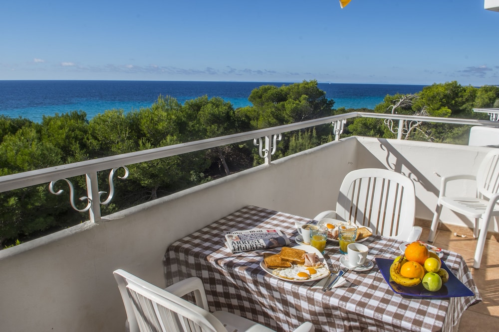 

Roma - Cala Galdana - Hamilton Court Apartamentos