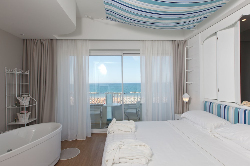 

Milano - Gabicce Mare - Luxor Beach Boutique Hotel Cattolica