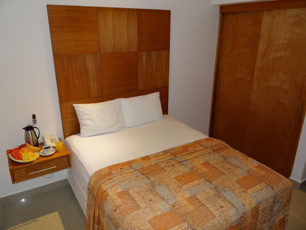 

Roma - Punta Sam - Suites Gaby Cancun