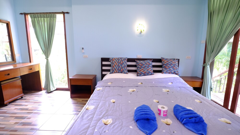 

Roma - Ban Bang Po - Koh Samui - Lolita Bungalow