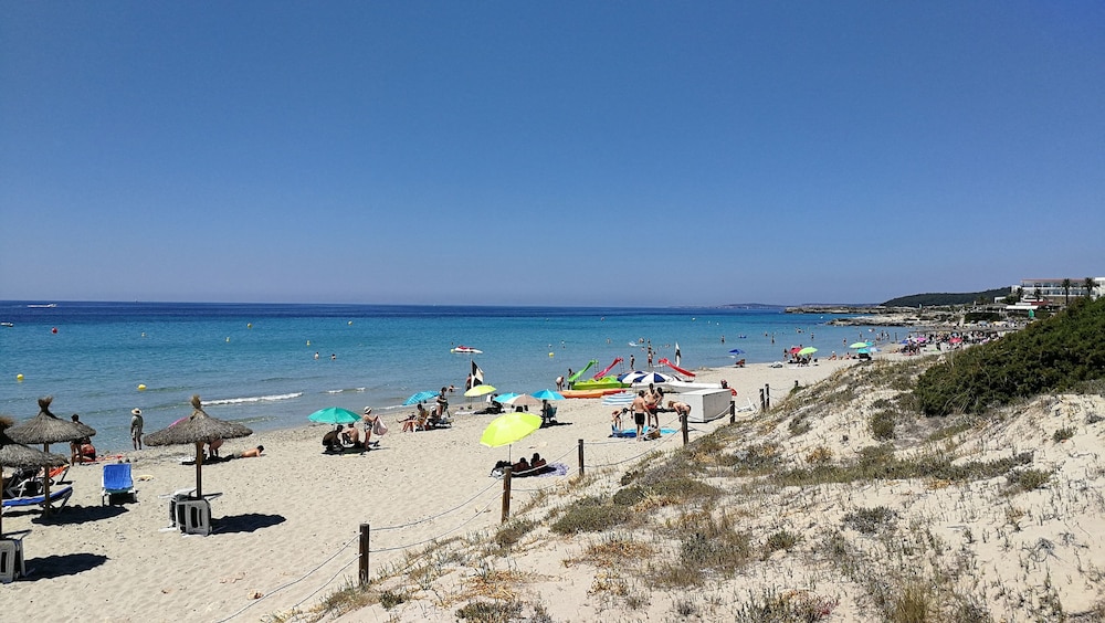 

Roma - Cala Galdana - Hamilton Court Apartamentos