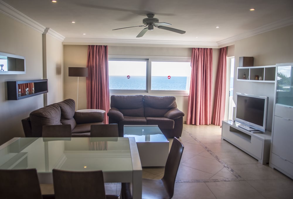 

Roma - Cala Galdana - Hamilton Court Apartamentos