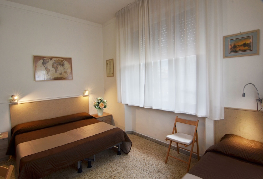 

Roma - Pisa - Hotel La Torre