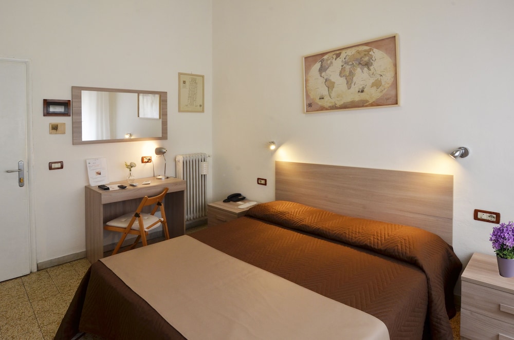 

Milano - Pisa - Hotel La Torre