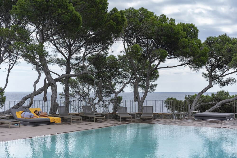 

Napoli - Pals - Parador de Aiguablava