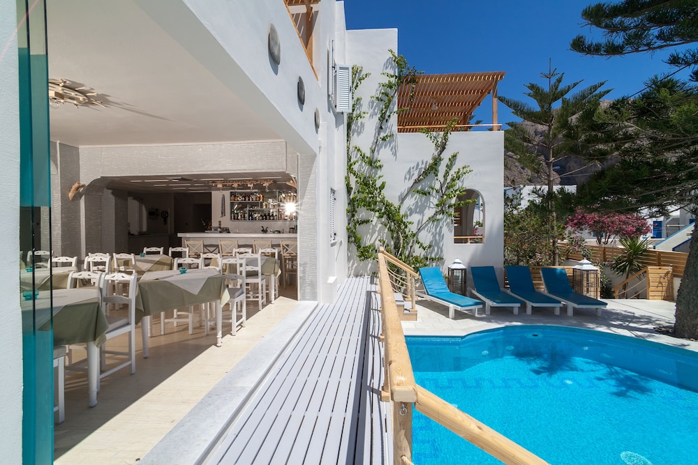 

Bologna - Santorini-Akrotiri - Amaryllis Hotel