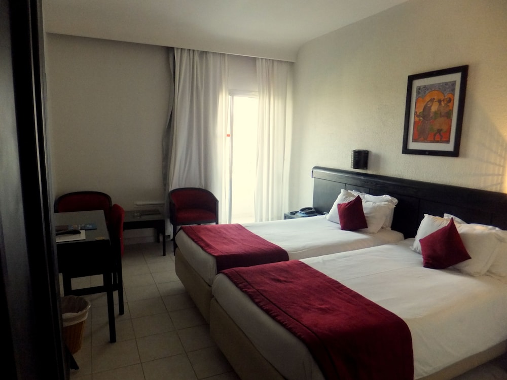 

Palermo - Tunisi - Ambassadeurs Hotel