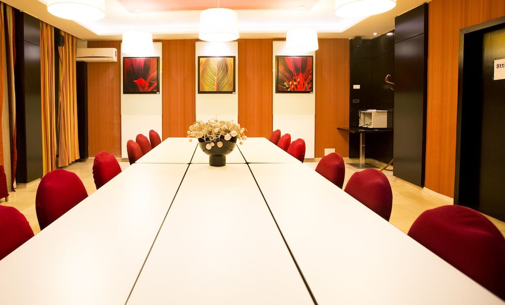 

Palermo - Tunisi - Ambassadeurs Hotel
