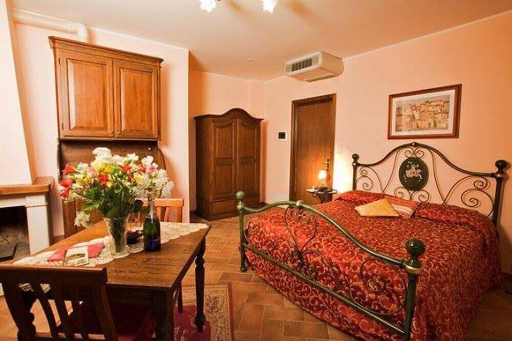 Vetralla - Antica Locanda Della Via Francigena