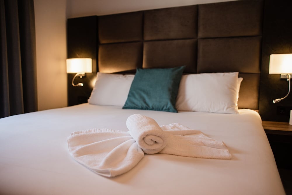 

Roma - Naxxar - Pebbles Resort