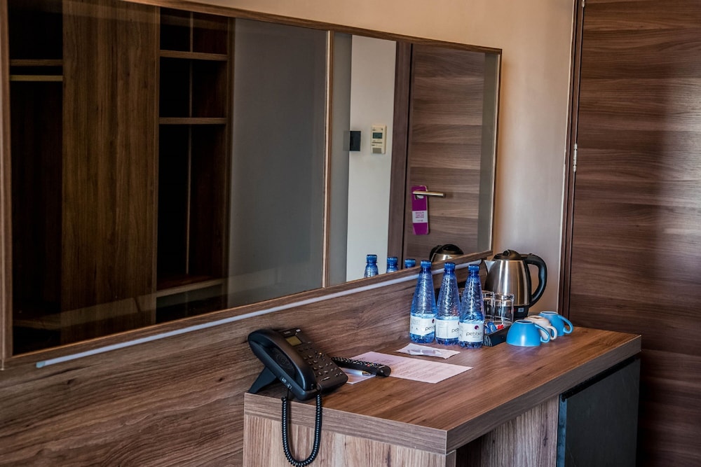 

Catania - Naxxar - Pebbles Resort