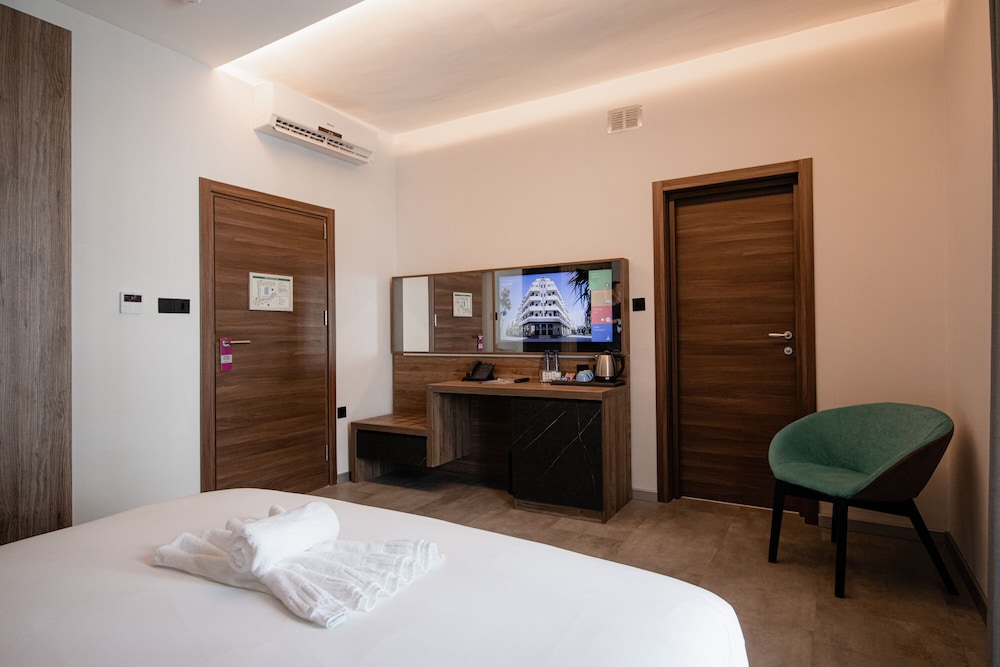 

Napoli - Naxxar - Pebbles Resort