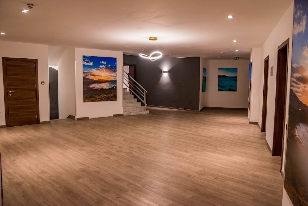 

Roma - Mosta - Pebbles Resort