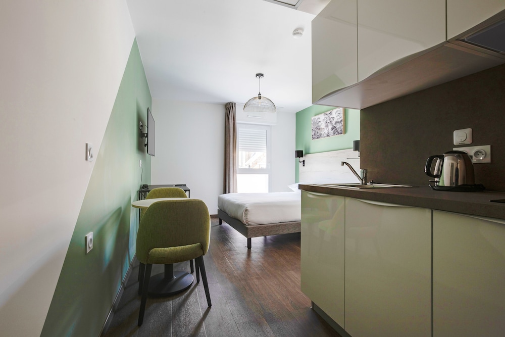 

Napoli - Épinay-sur-Orge - All Suites Massy Palaiseau